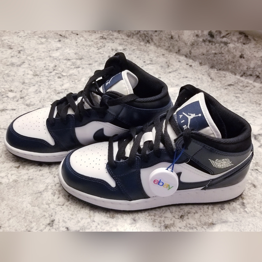 JORDAN 1 ARMORY EXCELLENT COND 5.5 YOUTH 7 WOMEN NIKE AIR RETRO JUMPMAN